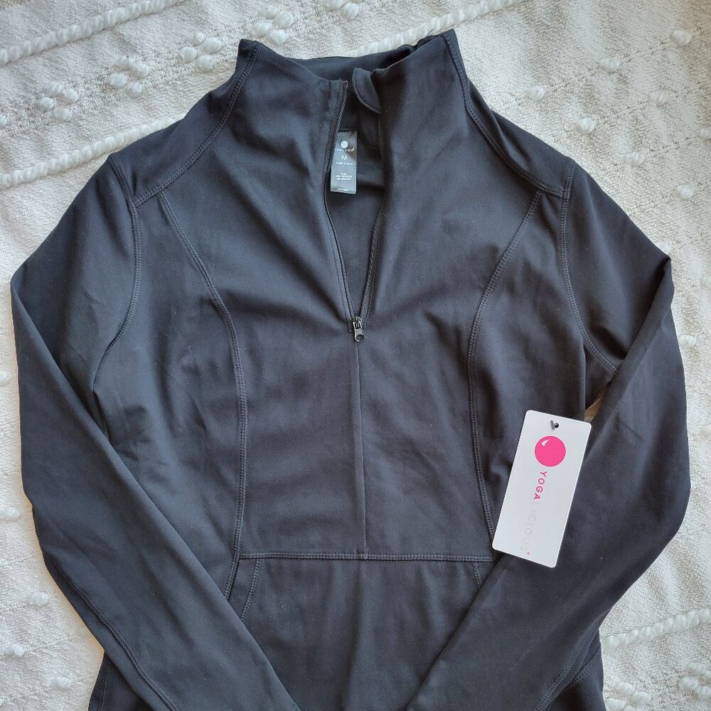 Women athletic 1/4 zip pull over